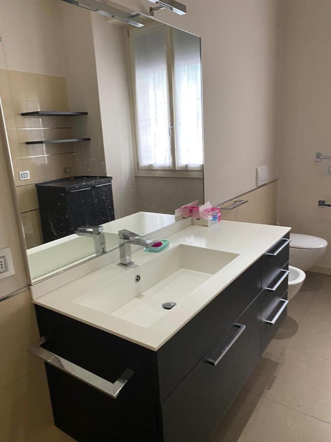 Lovely Apartment In The New Porta Nuova Area Milão Exterior foto
